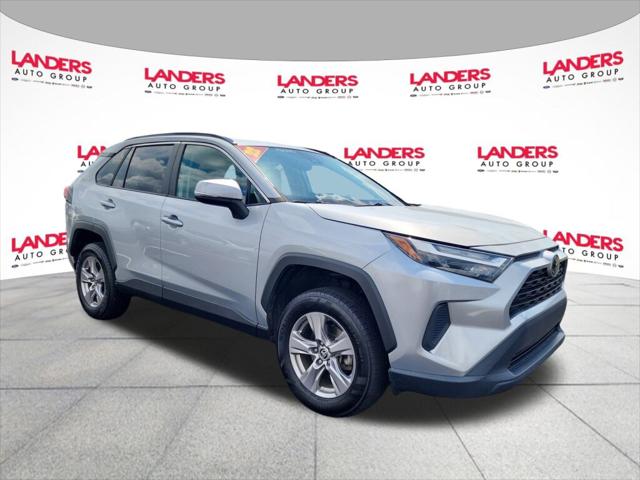 2022 Toyota RAV4 XLE 2022 Toyota RAV4 XLE