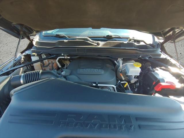 2020 RAM 3500 Tradesman Crew Cab 4x2 8 Box 2020 RAM 3500 Tradesman Crew Cab 4x2 8 Box