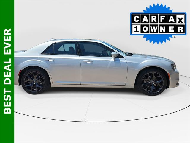 2022 Chrysler 300 S