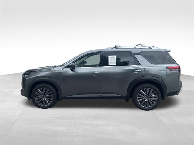 2023 Nissan Pathfinder SL 4WD