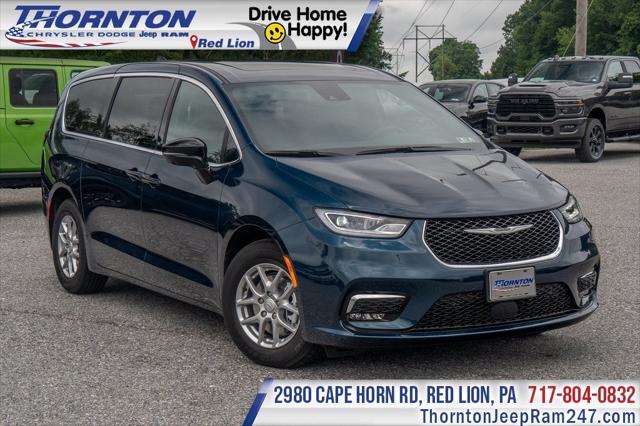2025 Chrysler Pacifica PACIFICA SELECT