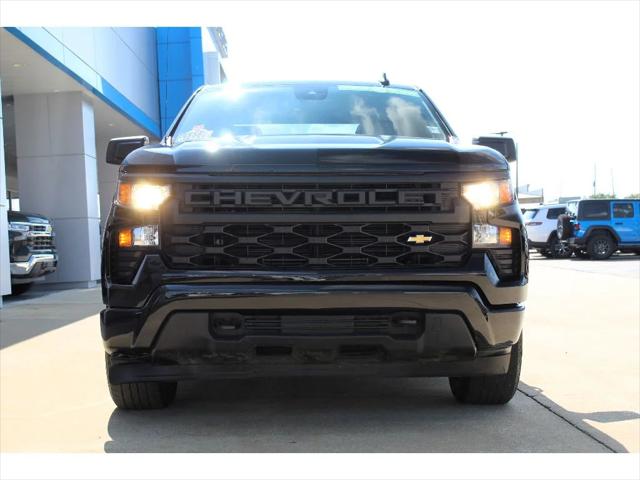 2024 Chevrolet Silverado 1500 4WD Double Cab Standard Bed Custom