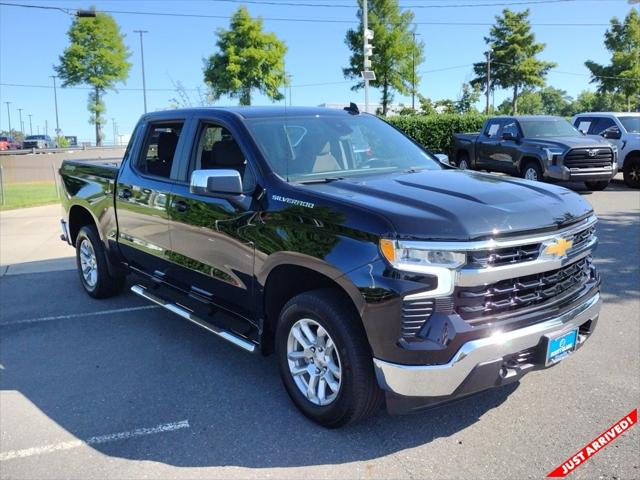 2023 Chevrolet Silverado 1500 4WD Crew Cab Short Bed LT with 2FL