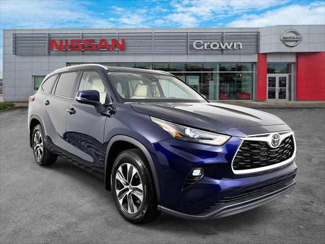 2024 Toyota Highlander LE