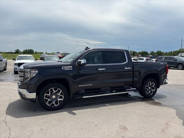 2022 GMC Sierra 1500 4WD Crew Cab Short Box SLT