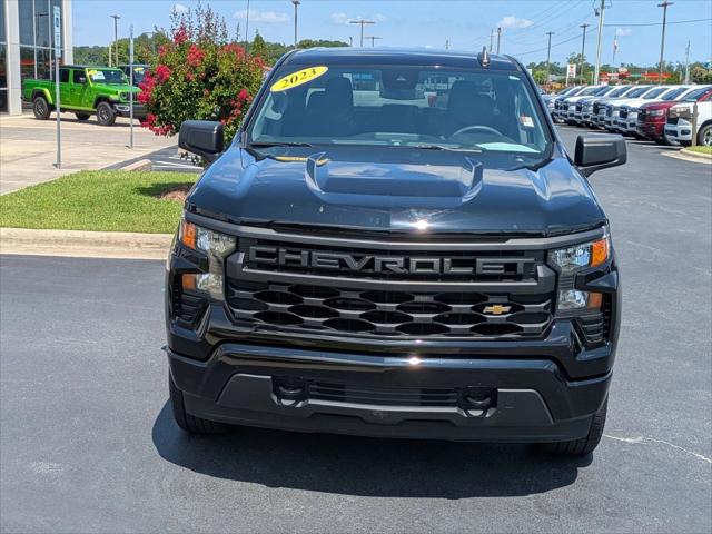 2023 Chevrolet Silverado 1500 4WD Crew Cab Short Bed Custom