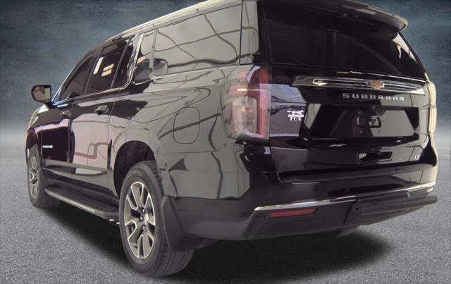 2023 Chevrolet Suburban 4WD LT