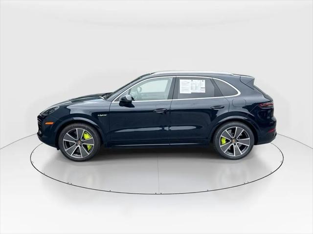 2023 Porsche Cayenne E-Hybrid Turbo S