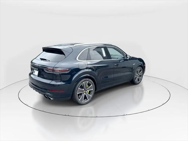 2023 Porsche Cayenne E-Hybrid Turbo S