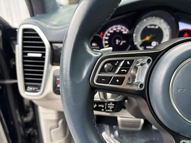2023 Porsche Cayenne E-Hybrid Turbo S