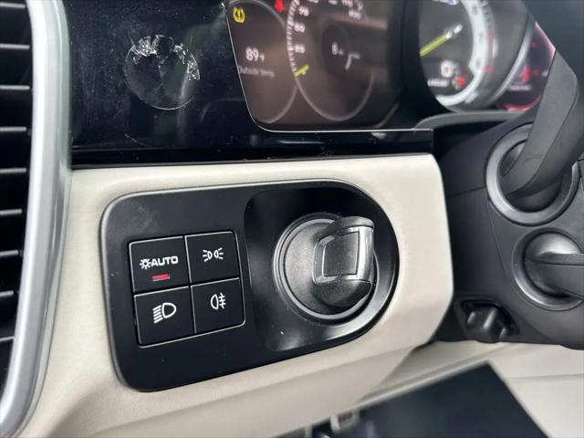 2023 Porsche Cayenne E-Hybrid Turbo S