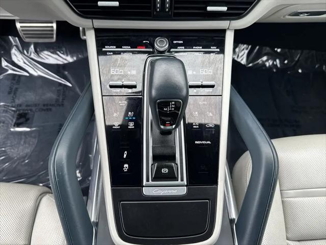 2023 Porsche Cayenne E-Hybrid Turbo S