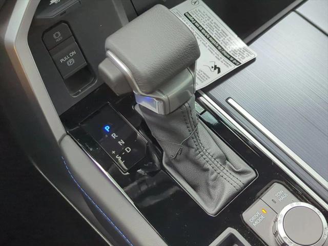 2025 Toyota Tundra Platinum Hybrid CrewMax 5.5' Bed