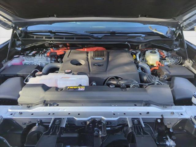 2025 Toyota Tundra Limited CrewMax 6.4' Bed