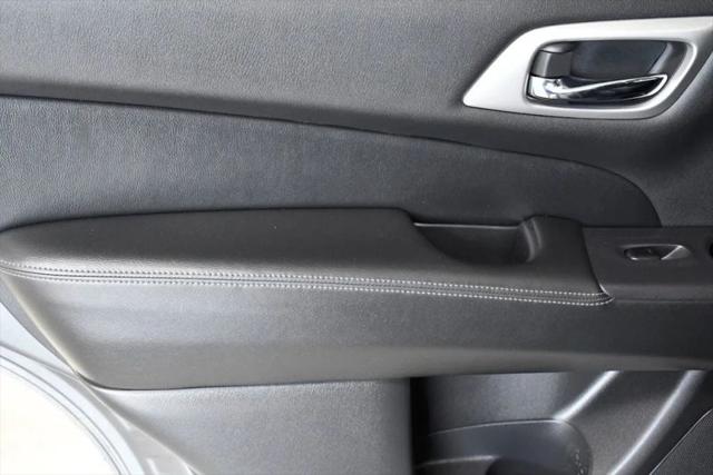 2020 Nissan Pathfinder SL 4WD