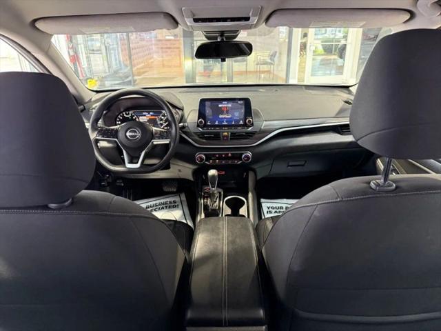 2024 Nissan Altima SV FWD