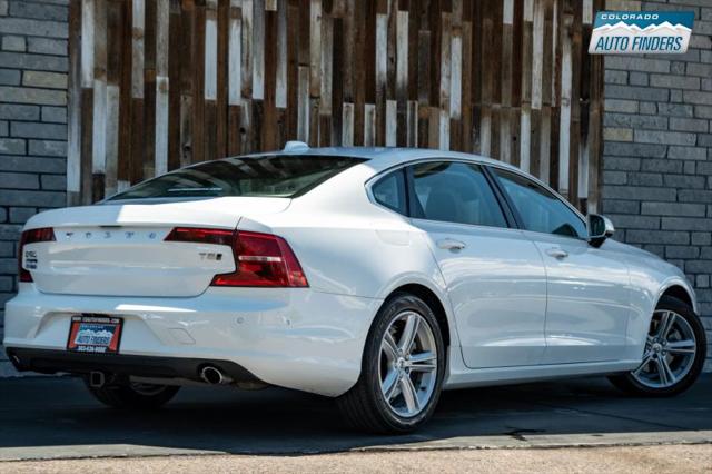 2018 Volvo S90 T5 Momentum