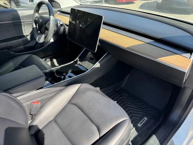 2020 Tesla Model 3 Standard Range Rear-Wheel Drive