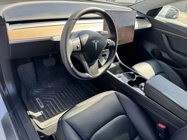 2020 Tesla Model 3 Standard Range Rear-Wheel Drive