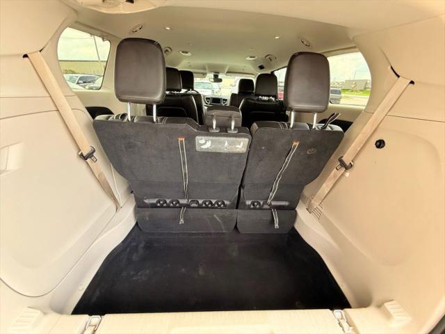 2021 Chrysler Voyager LXI