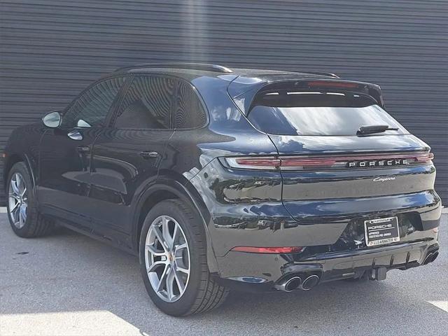 2025 Porsche Cayenne Cayenne