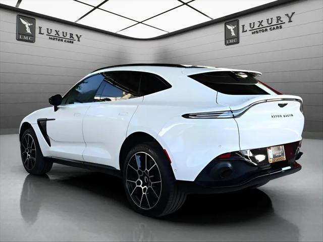 2021 Aston Martin DBX Standard