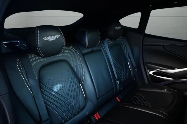 2021 Aston Martin DBX Standard