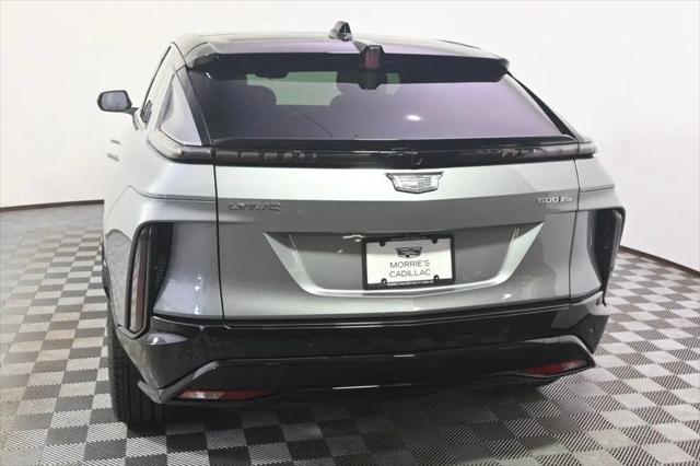 2025 Cadillac iQ Sport w/1SK