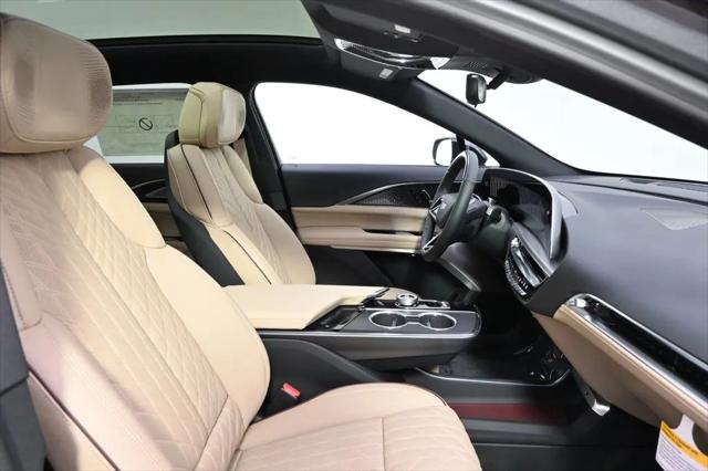 2025 Cadillac iQ Sport w/1SK
