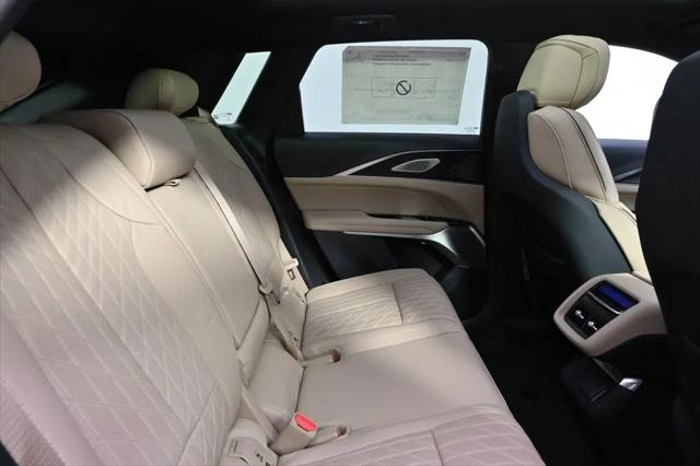 2025 Cadillac iQ Sport w/1SK