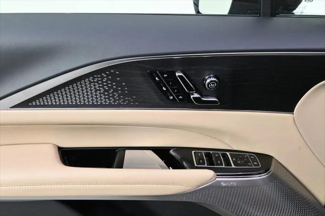 2025 Cadillac iQ Sport w/1SK