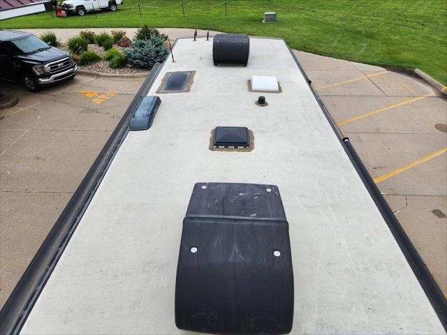 2019 Ford F-53 Base