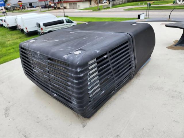 2019 Ford F-53 Base