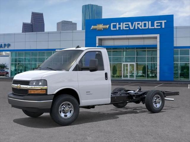 2025 Chevrolet Express Cutaway Work Van