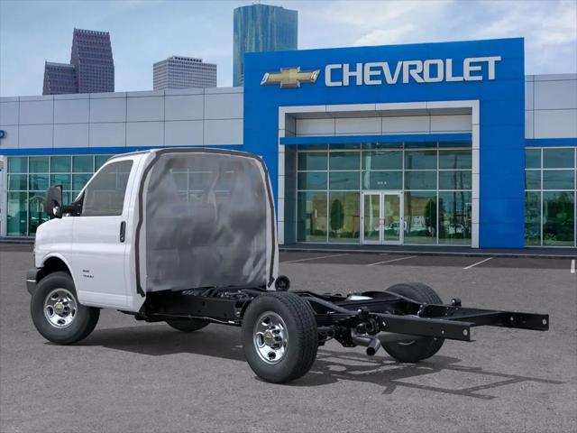 2025 Chevrolet Express Cutaway Work Van