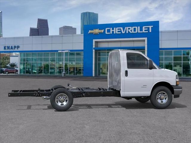 2025 Chevrolet Express Cutaway Work Van