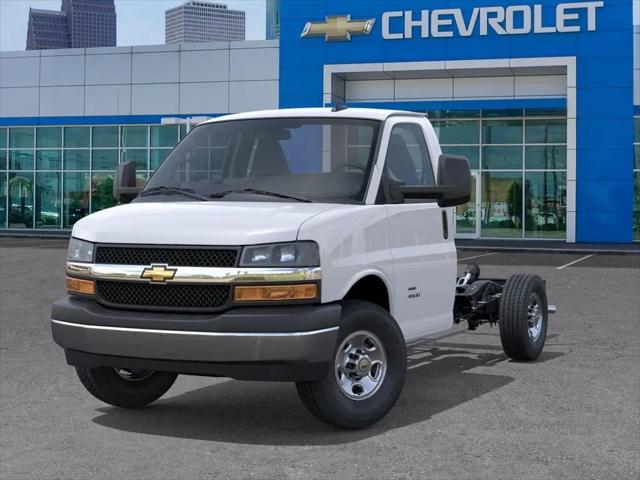 2025 Chevrolet Express Cutaway Work Van
