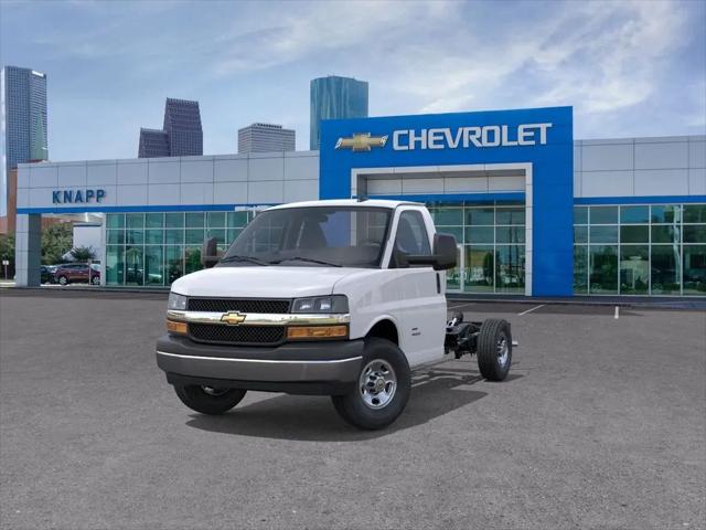 2025 Chevrolet Express Cutaway Work Van