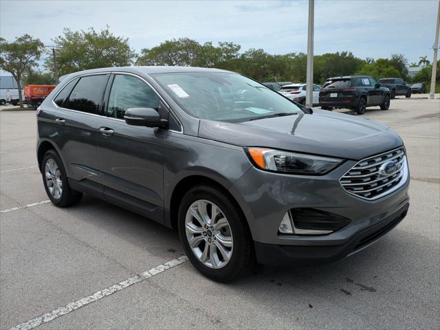 2022 Ford Edge Titanium