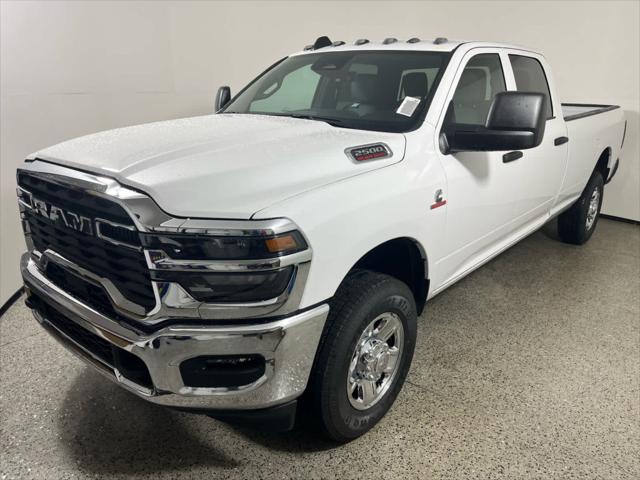 2025 RAM Ram 2500 RAM 2500 TRADESMAN CREW CAB 4X4 8 BOX
