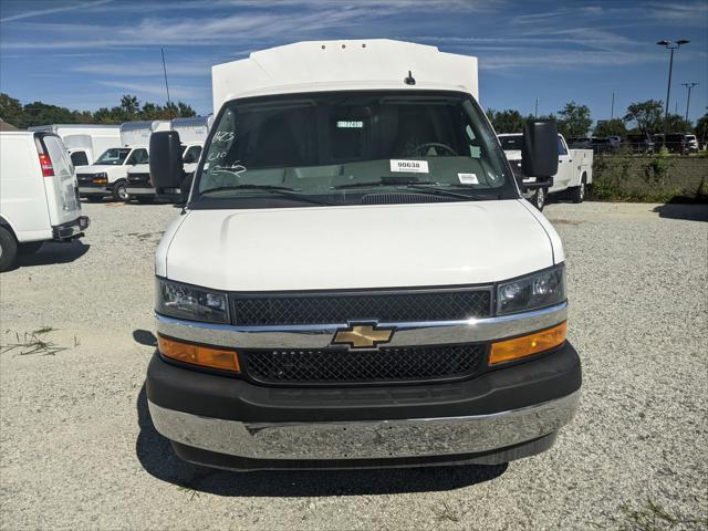 2025 Chevrolet Express Cutaway Work Van