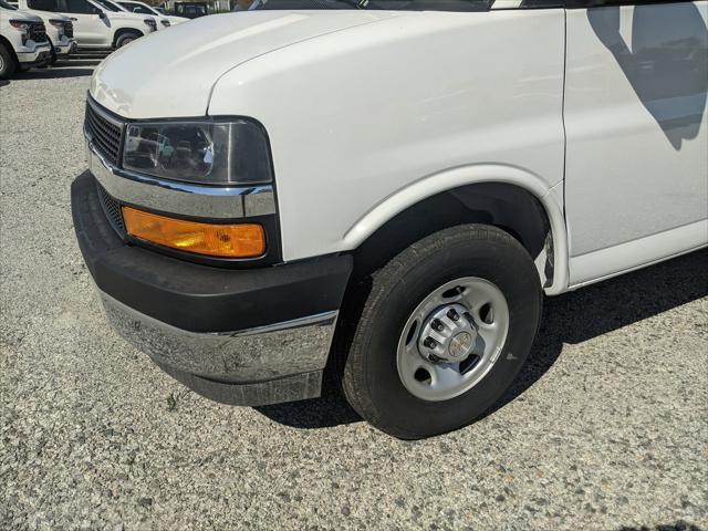 2025 Chevrolet Express Cutaway Work Van