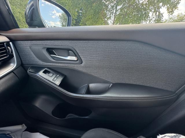 2021 Nissan Rogue SV FWD