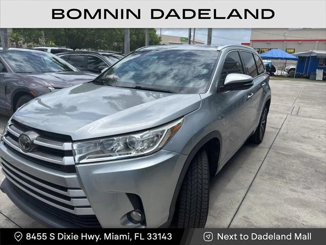 2017 Toyota Highlander SE