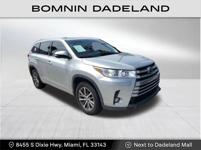 2017 Toyota Highlander SE