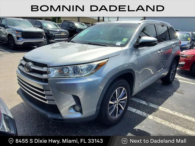 2017 Toyota Highlander SE