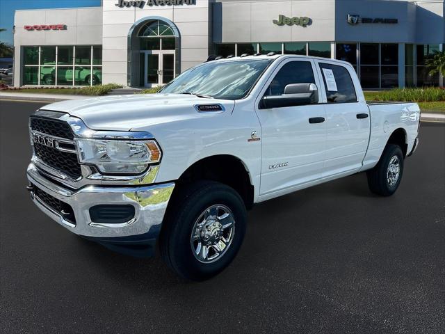 2020 RAM 2500 Tradesman Crew Cab 4X4 64 Box