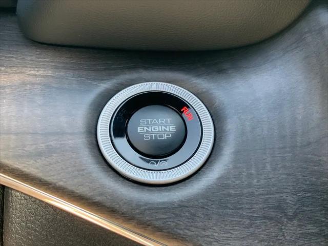 2025 Jeep Grand Cherokee Overland 4x4