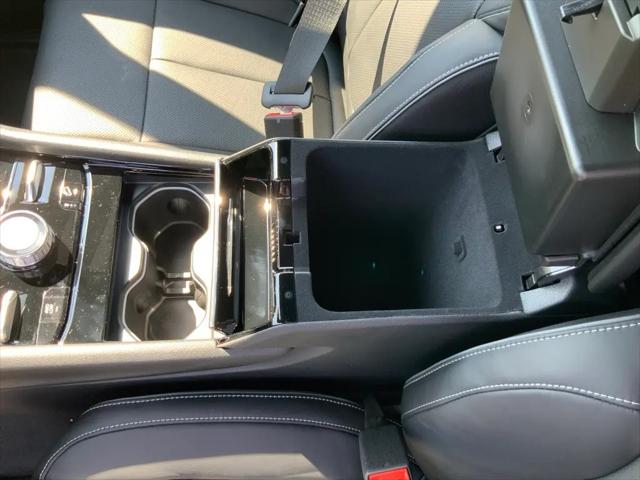 2025 Jeep Grand Cherokee Overland 4x4