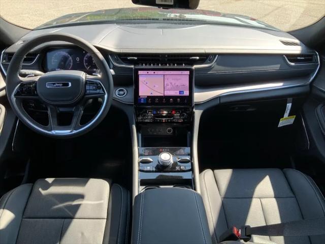 2025 Jeep Grand Cherokee Overland 4x4